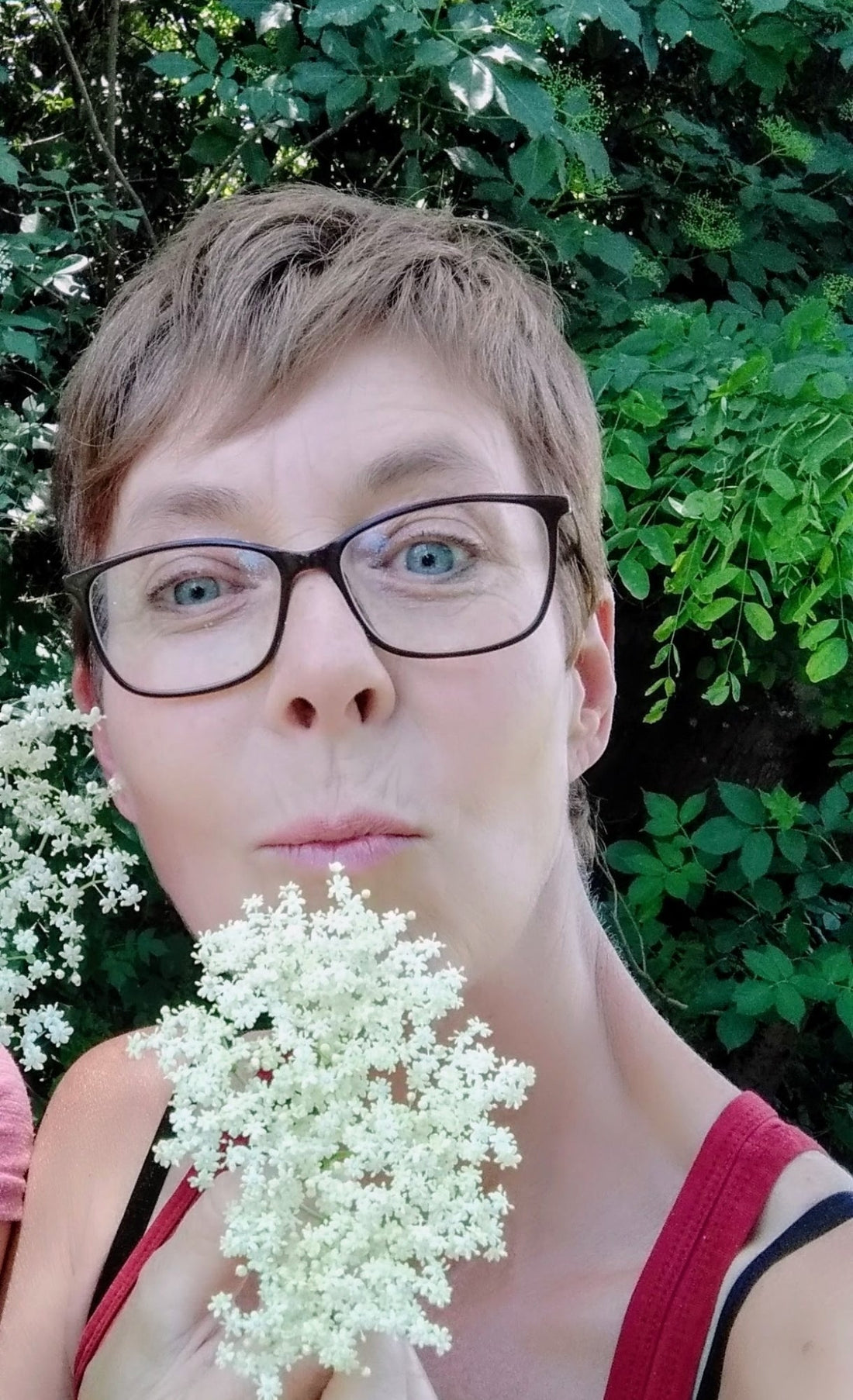 Willkommen bei Pour Shine, wo Blüten zu Begleiter werden.