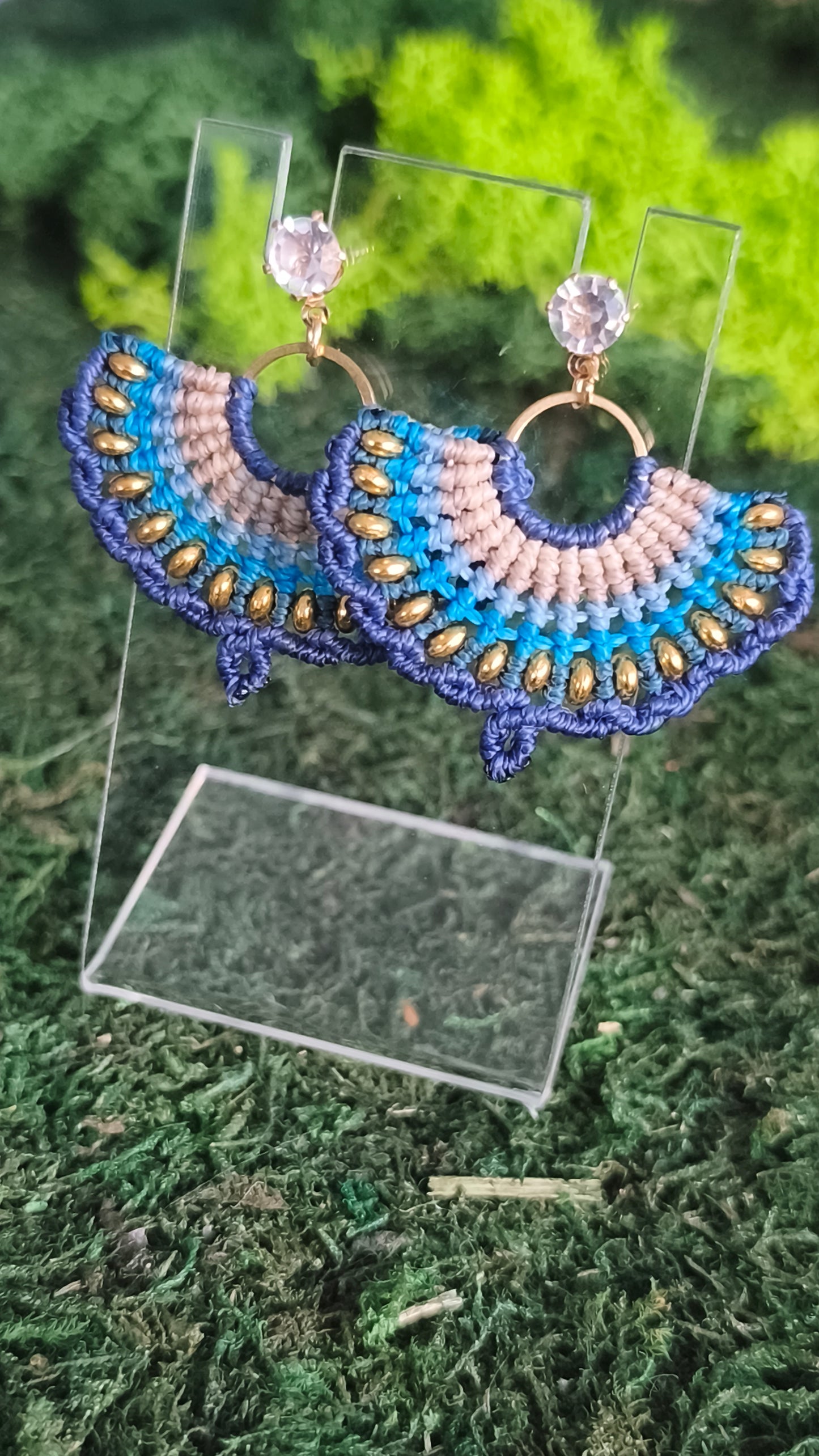 Makramee-Ohrringe „Ocean Boho“ in Blau & Gold