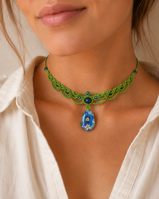 Makramee-Choker „Blaue Blütennacht“