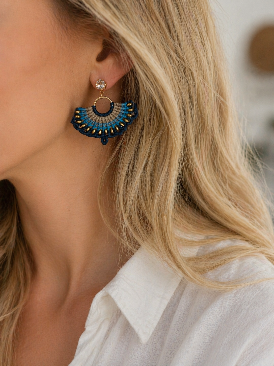 Makramee-Ohrringe „Ocean Boho“ in Blau & Gold